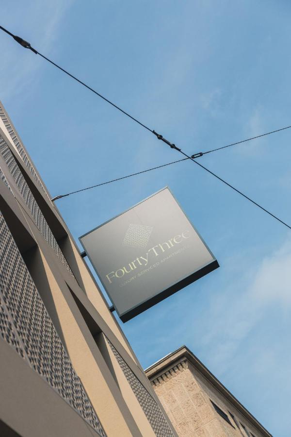 Fourty Three Luxury Serviced Apartments Düsseldorf Extérieur photo Fourty Three
