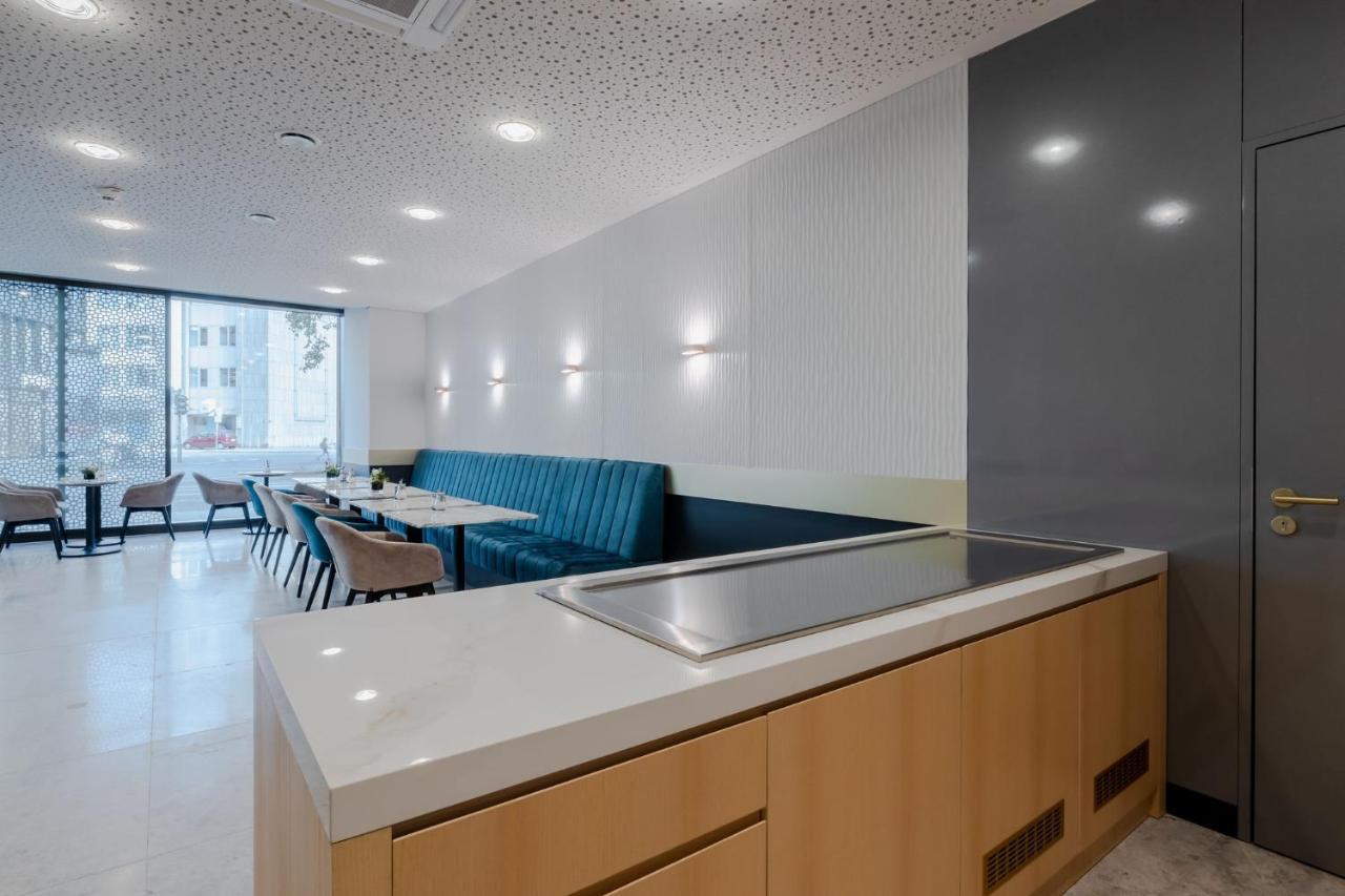 Fourty Three Luxury Serviced Apartments Düsseldorf Extérieur photo The kitchen at the new headquarters