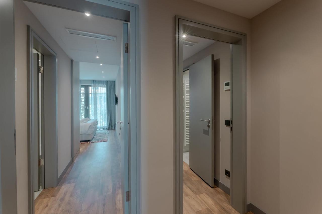 Fourty Three Luxury Serviced Apartments Düsseldorf Extérieur photo A typical bedroom at the new hospital