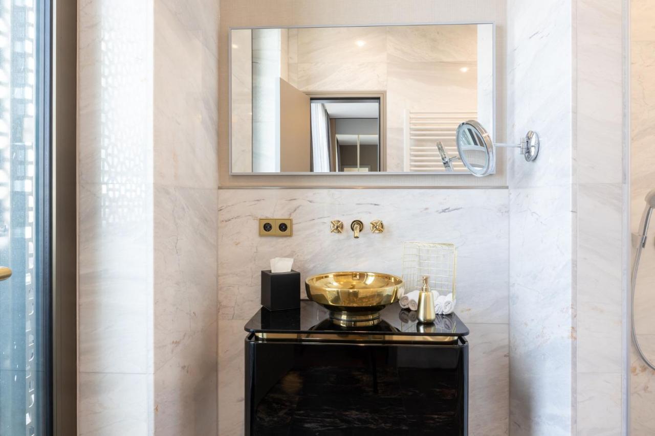 Fourty Three Luxury Serviced Apartments Düsseldorf Extérieur photo Bathroom
