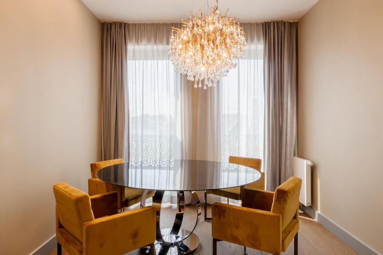 Fourty Three Luxury Serviced Apartments Düsseldorf Extérieur photo A dining room